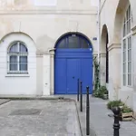 Charming Cocoon Of Love In The 11Th In Paris