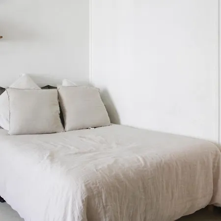 Charming Cocoon Of Love In The 11th In Apartment